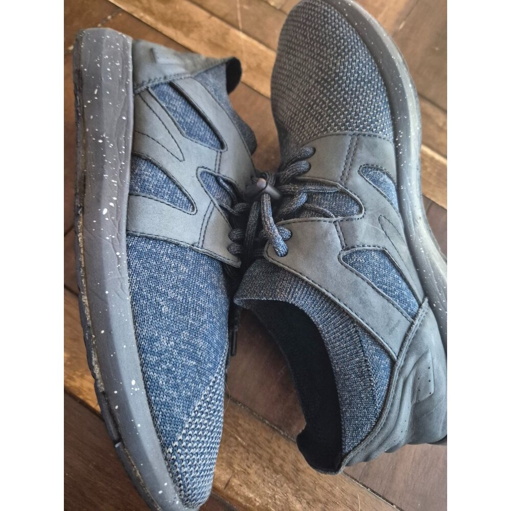 Earth Blaze Navy Sneakers Size 8.5B